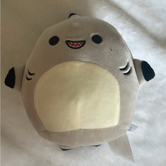 Bundle of 8 6” squishmellows :) Sea themed - Picture 5 of 9